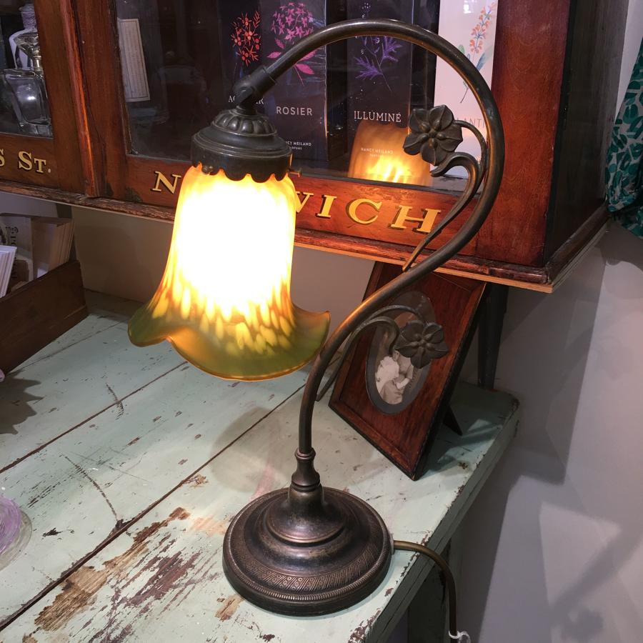 Art nouveau style table lamp