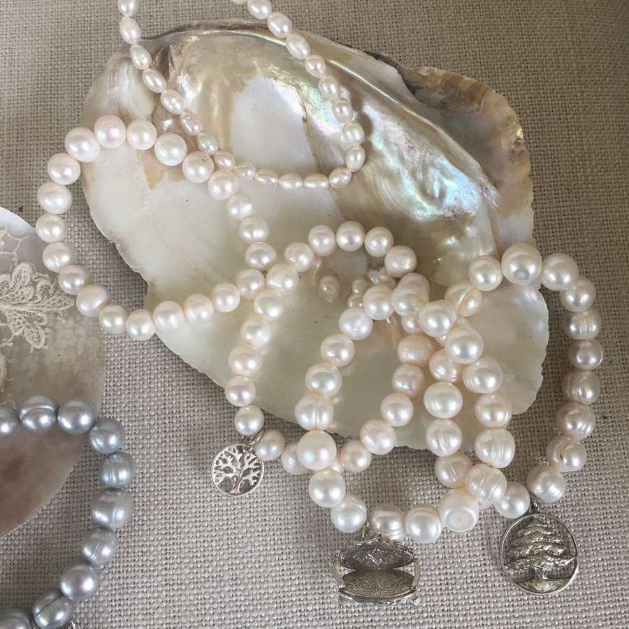 White contemporary freshwater pearl bracelets