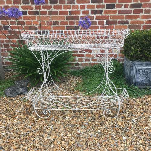Post War wirework planter in good condition