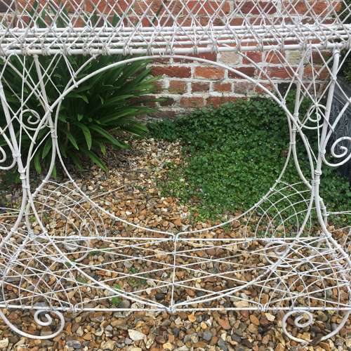 Post War wirework planter in good condition
