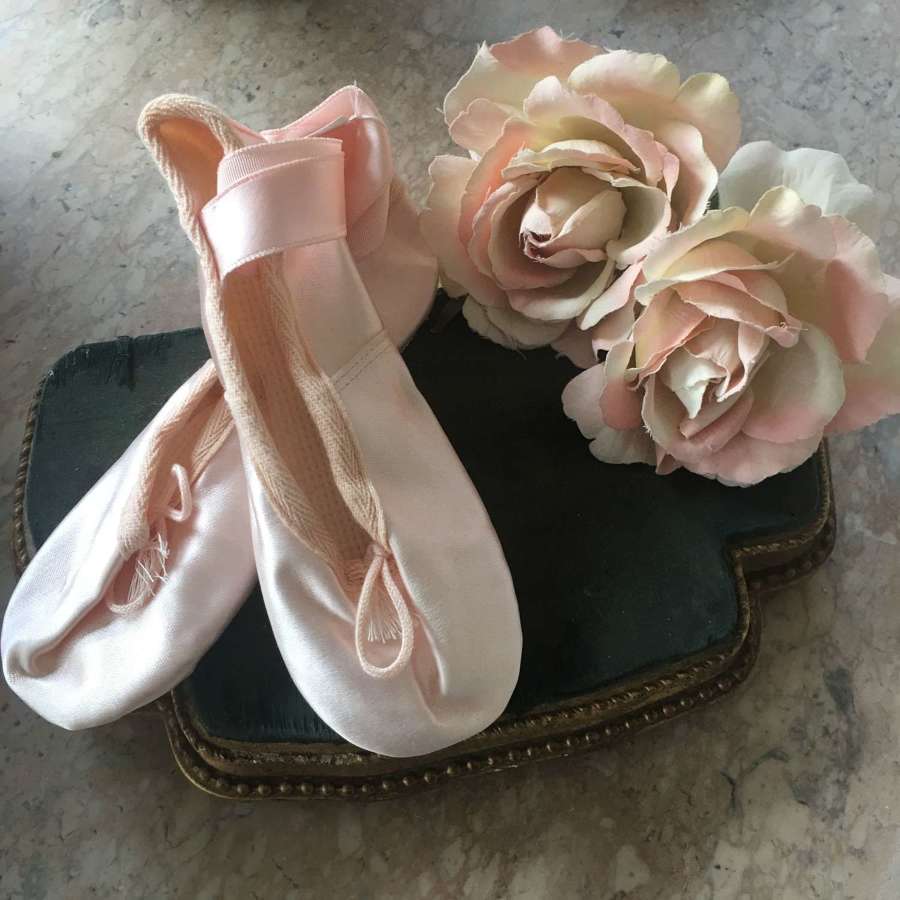 Child's English made size 12 pink satin ballet shoes as new