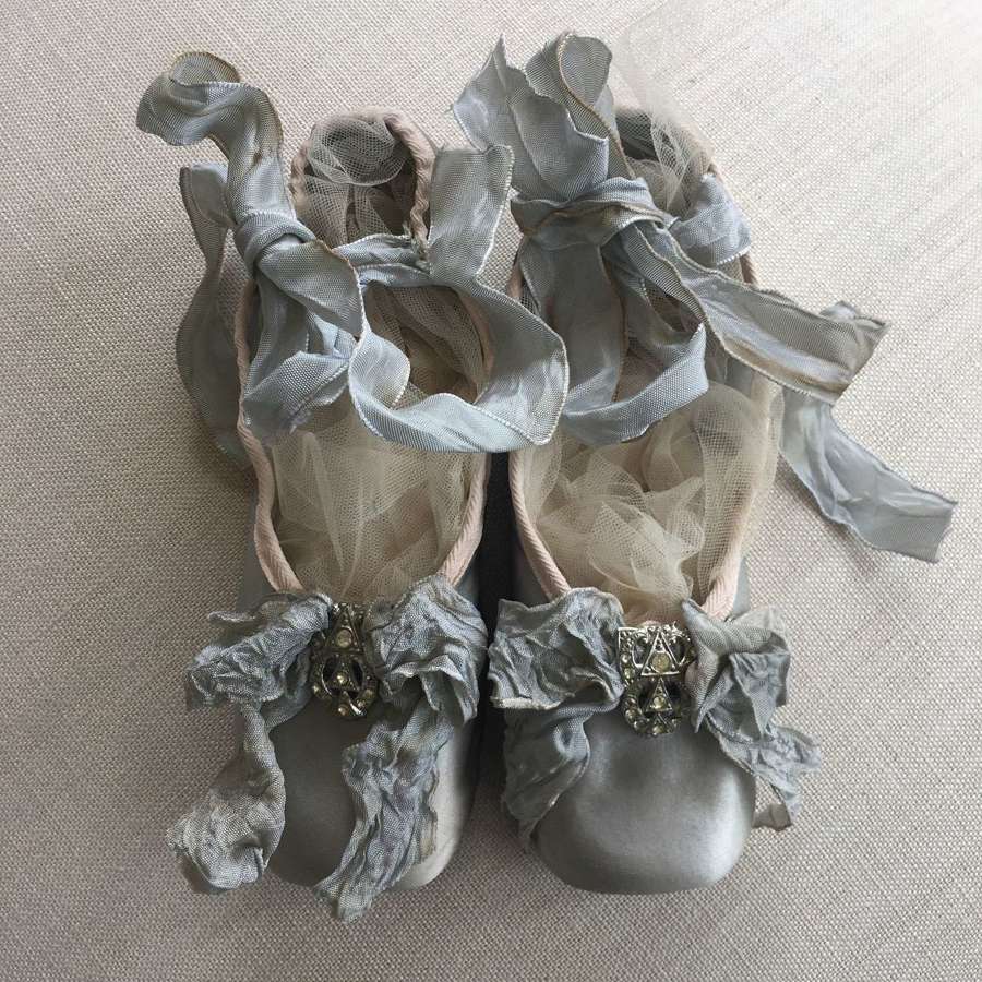 Vintage ballet pointes