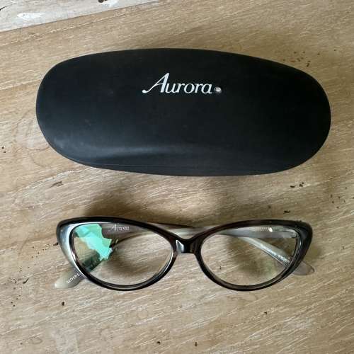 Aurora cats eye spectacles