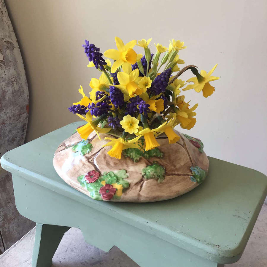 Vintage 1930s Falconware wishing well flower vase