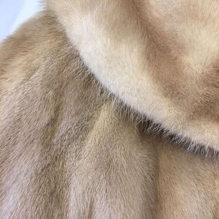 Vintage blonde mink short jacket size 8/10/12