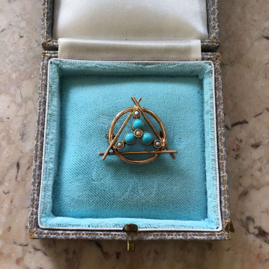 9ct gold Edwardian turquoise and seed pearl brooch