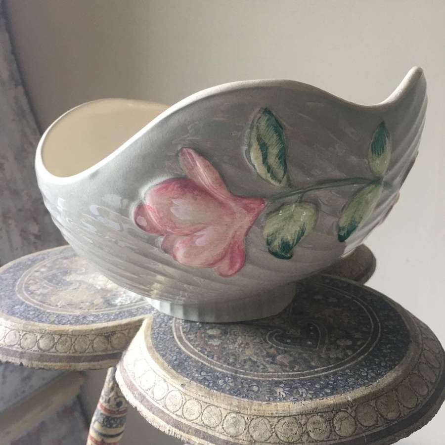 Vintage Shorter & Sons Ltd pale grey floral fruit bowl