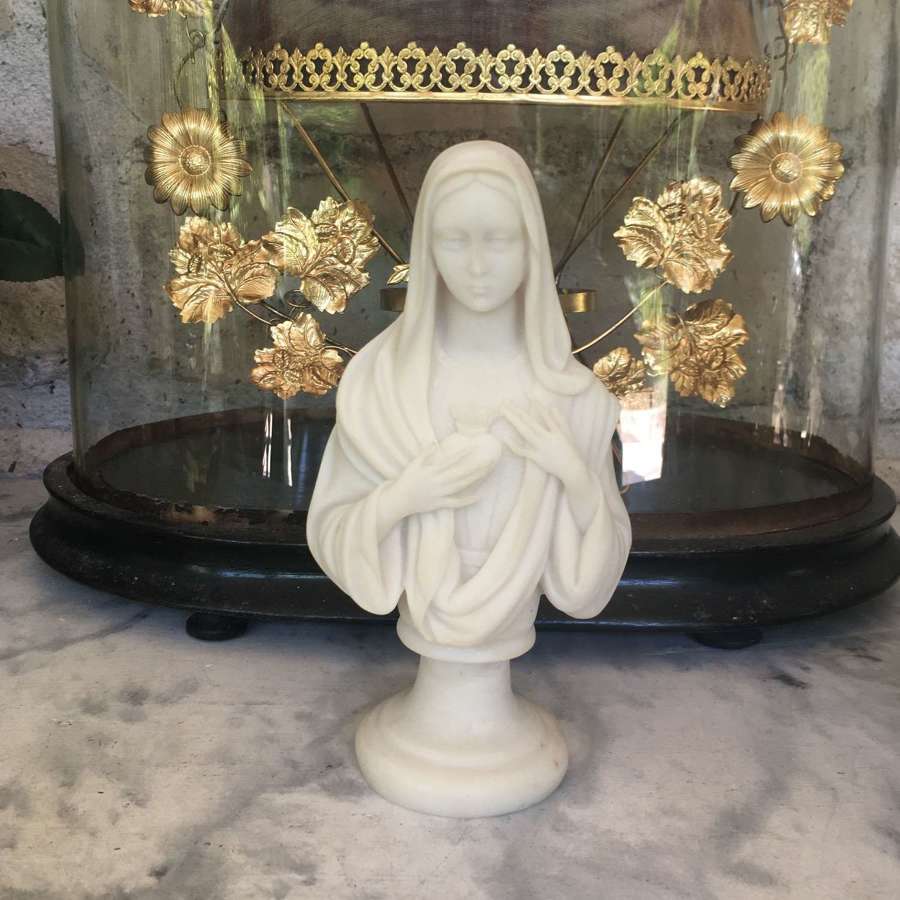 Sacred Immaculate heart of Mary statue