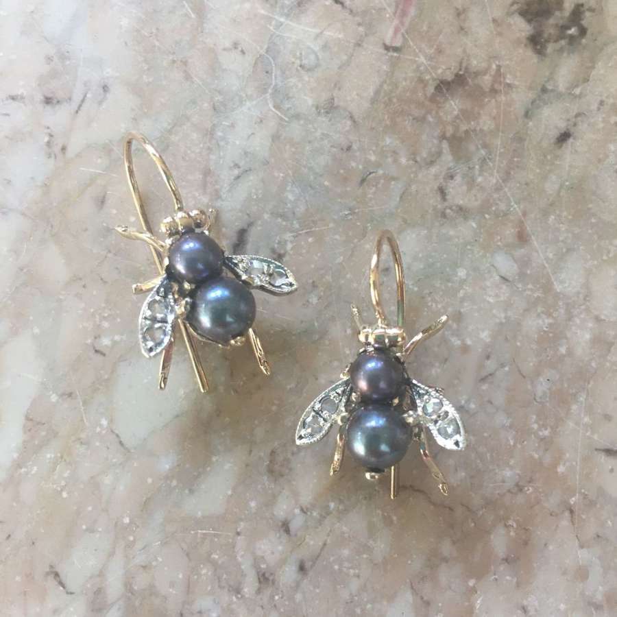 9ct gold, grey pearl and diamond bee earrings
