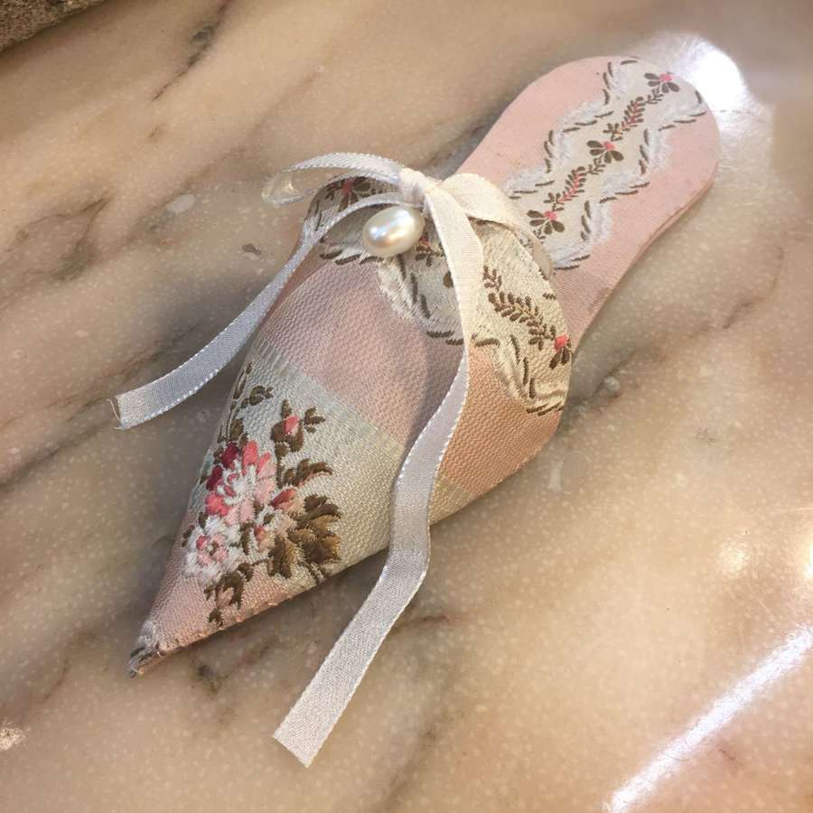 Pretty antique fabric decorated pearl bead shoe