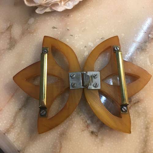 Vintage tan Bakelite flower buckle