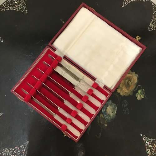 Vintage James Ryals lucite handled stainless boxed knife set