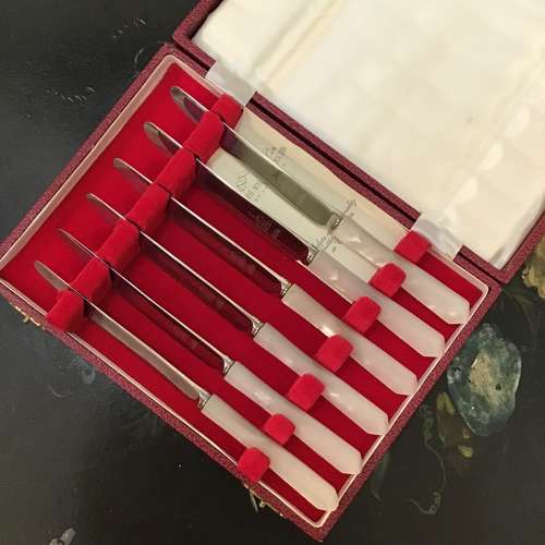 Vintage James Ryals lucite handled stainless boxed knife set