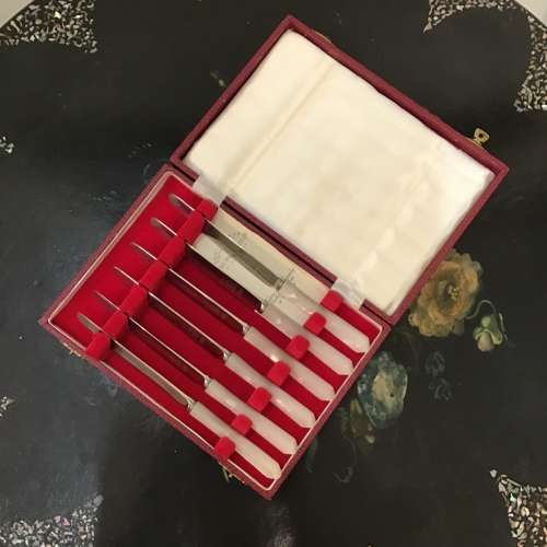 Vintage James Ryals lucite handled stainless boxed knife set