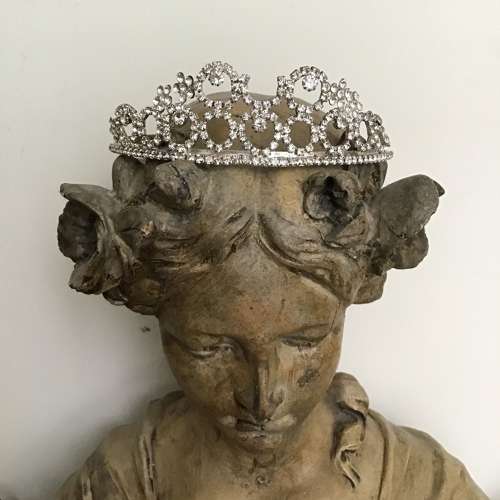 Paste tiara for your mannequin, party or wedding