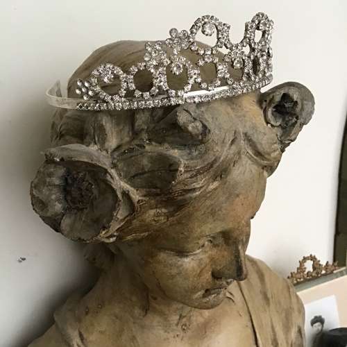 Paste tiara for your mannequin, party or wedding