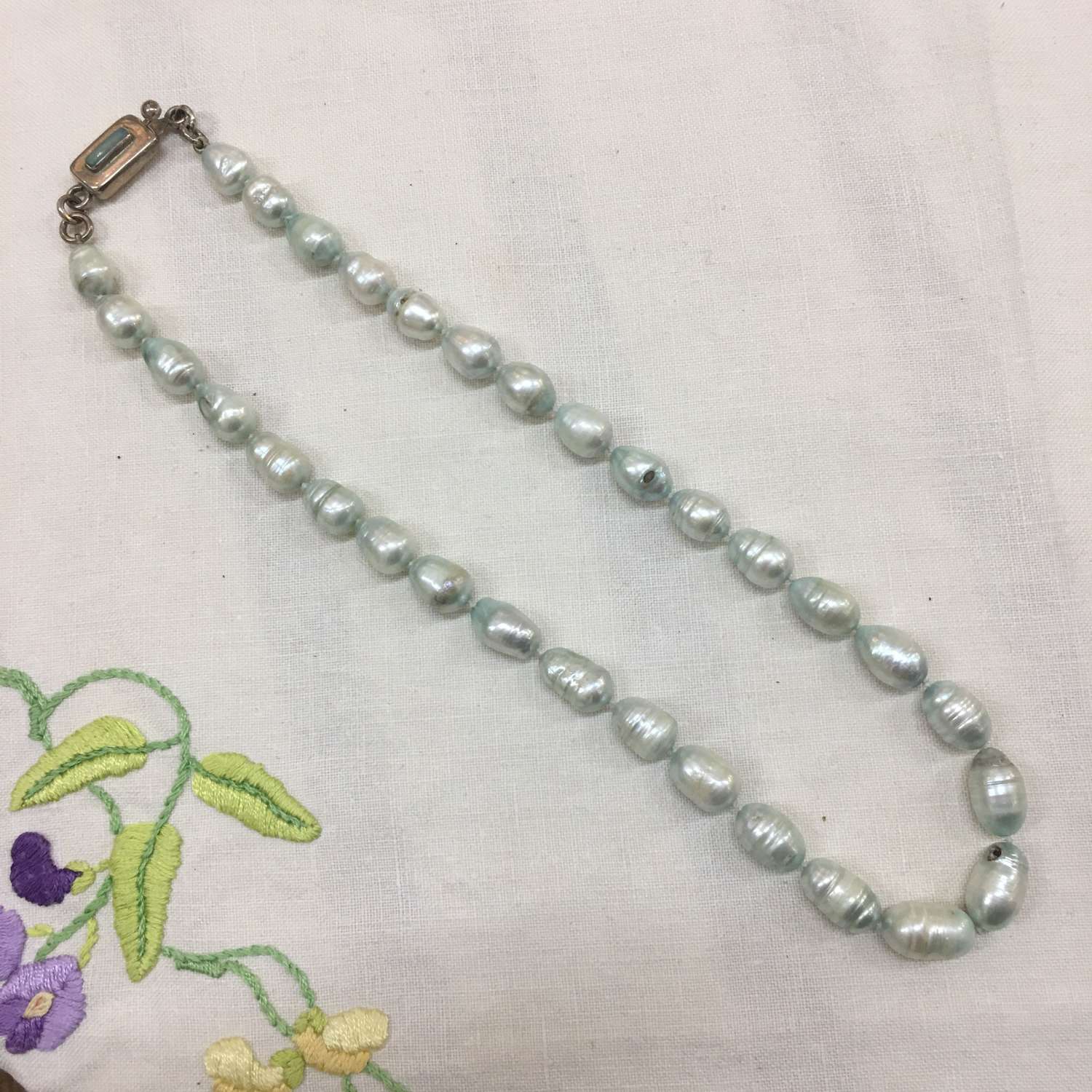 Aqua freshwater pearl necklace 49cm with silver clasp Inset with aqua