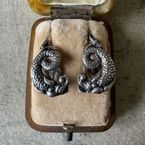 Vintage silver dragon clip earrings
