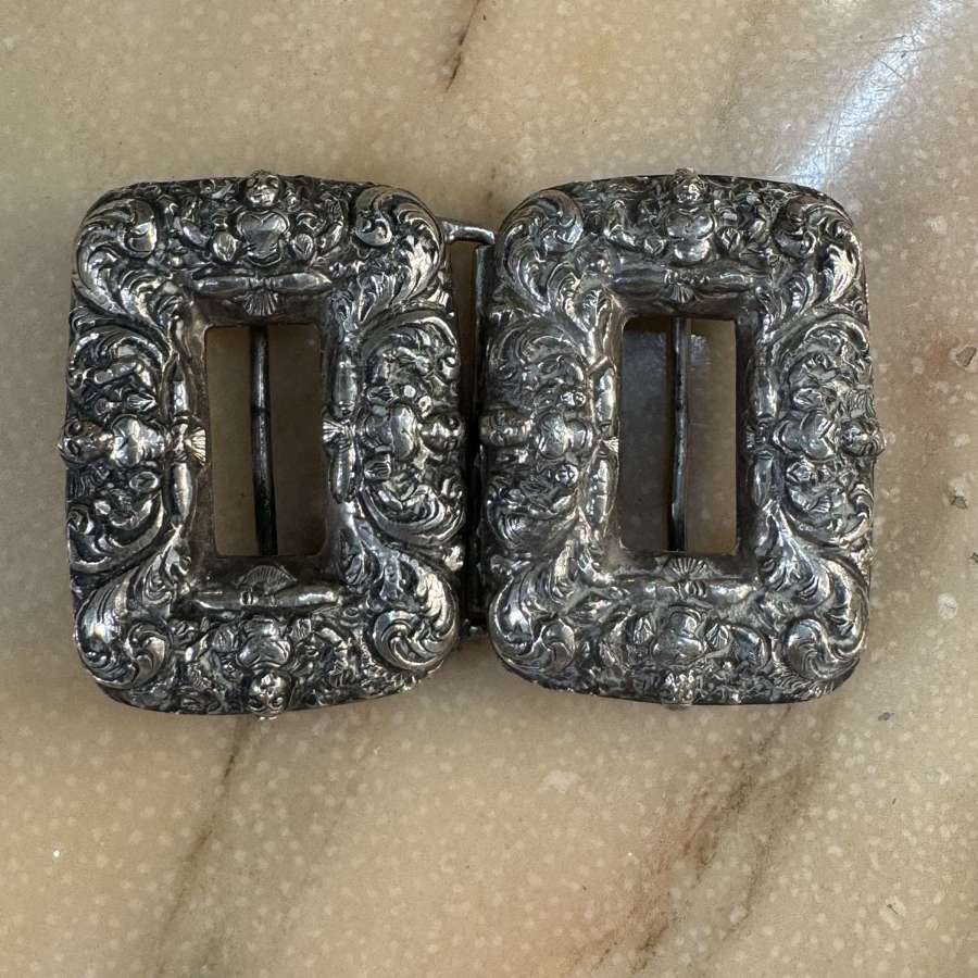 Rectangular silver buckle