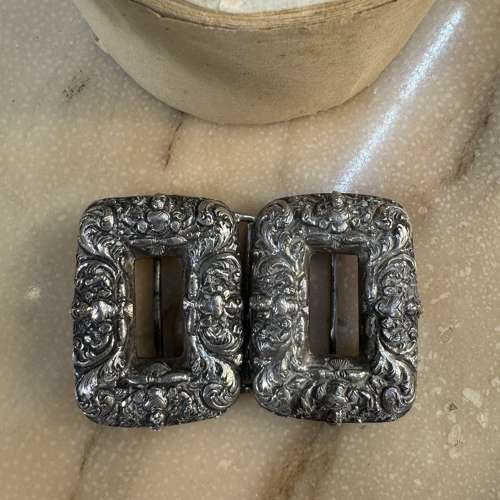 Rectangular silver buckle