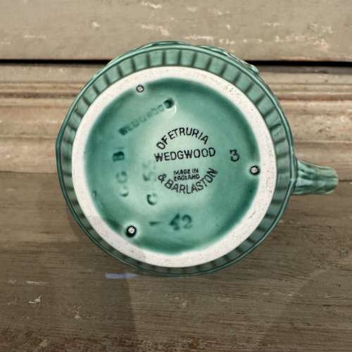 Vintage Wedgwood Etruria Majolica hunting scene jug with hound handle