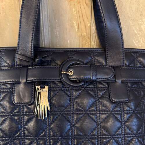 New unused Dents navy calf leather handbag/shoulder bag