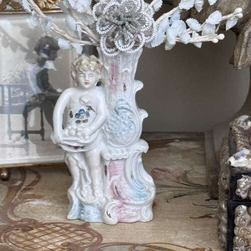Victorian putti spill vase