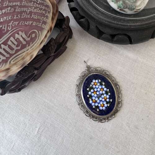 Vintage Italiian oval mosaic pendant with silver tone chain